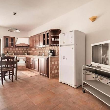Tavola tonda apartament Palermo Esterno foto
