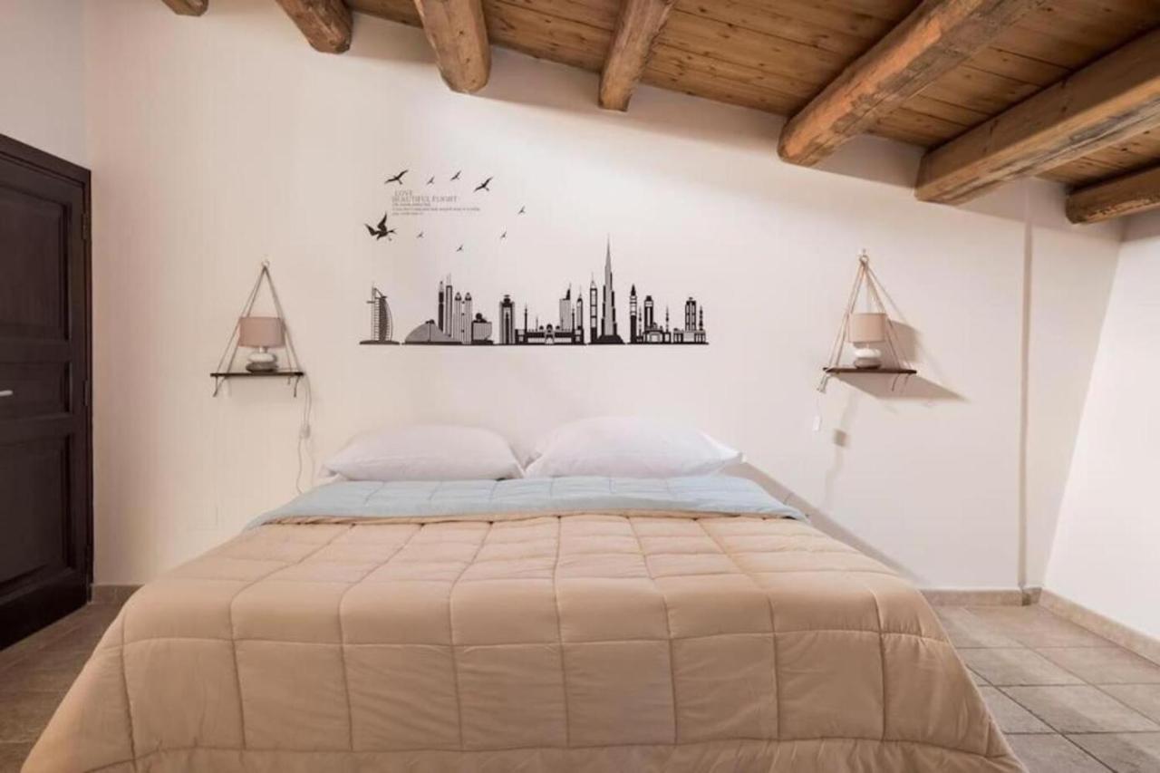 Tavola tonda apartament Palermo Esterno foto