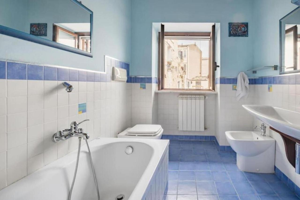Tavola tonda apartament Palermo Esterno foto