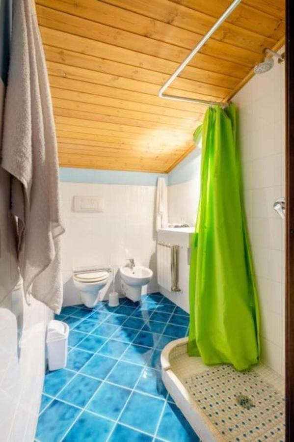 Tavola tonda apartament Palermo Esterno foto