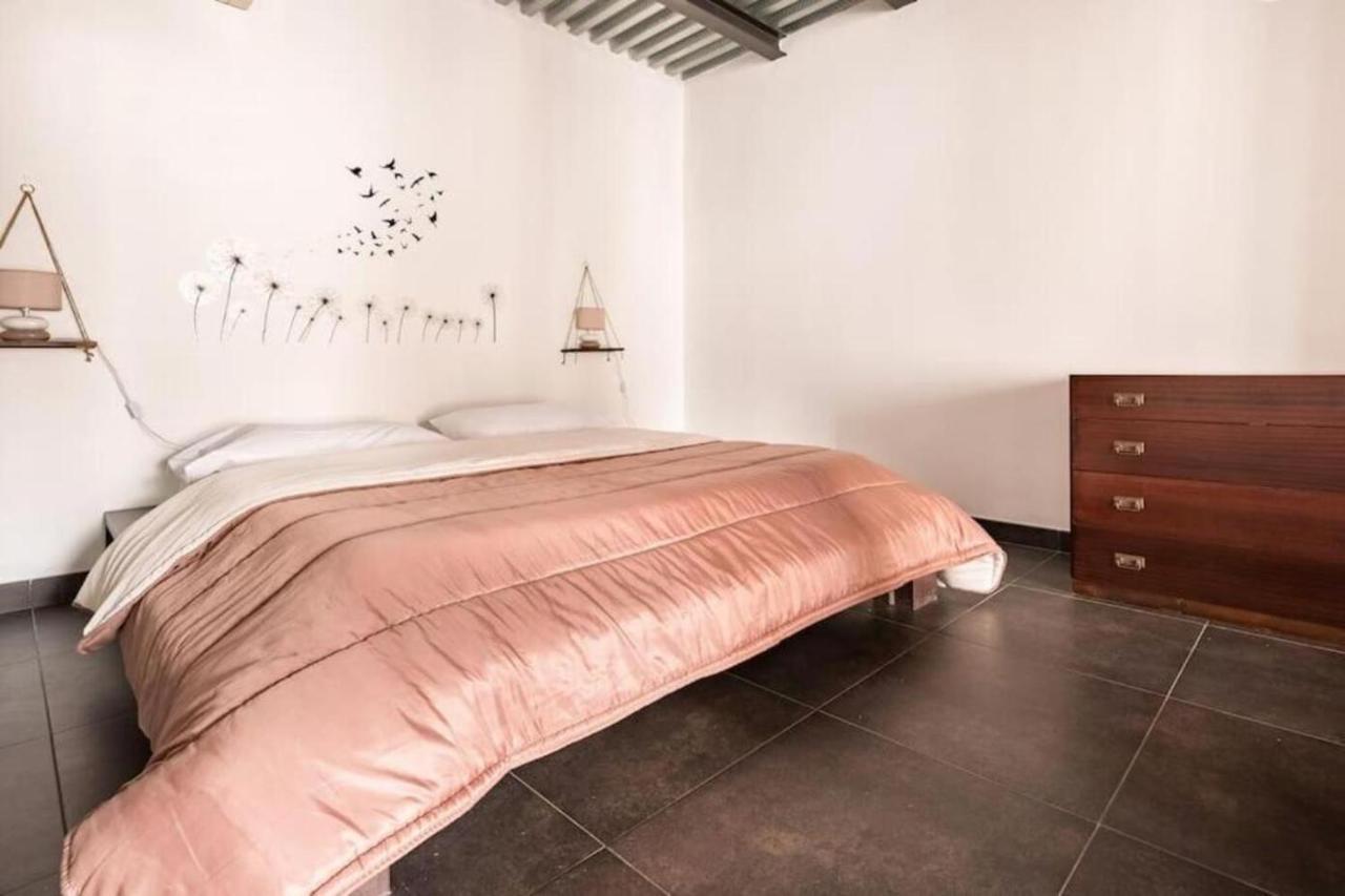 Tavola tonda apartament Palermo Esterno foto